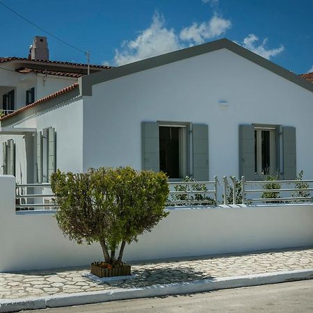 Olvio Living By The Sea Villa Сами Екстериор снимка